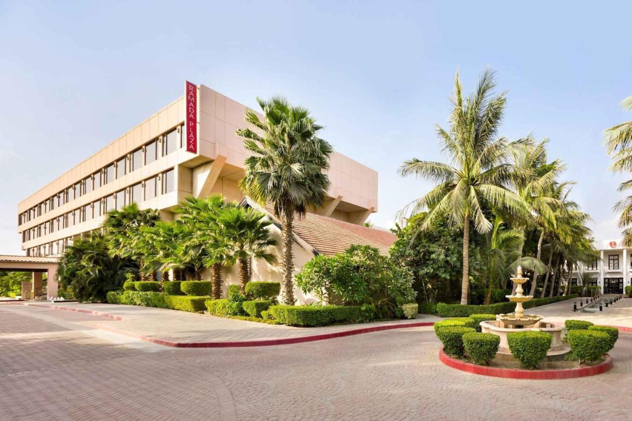 Ramada Plaza By Wyndham Karachi Airport Hotel Exterior foto